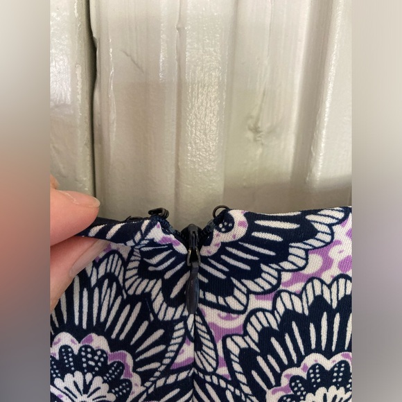 Liz Claiborne Dress  Sleeveless V-Neck Purple Floral  Zip Back Fit Flare Size 6 - Picture 8 of 13
